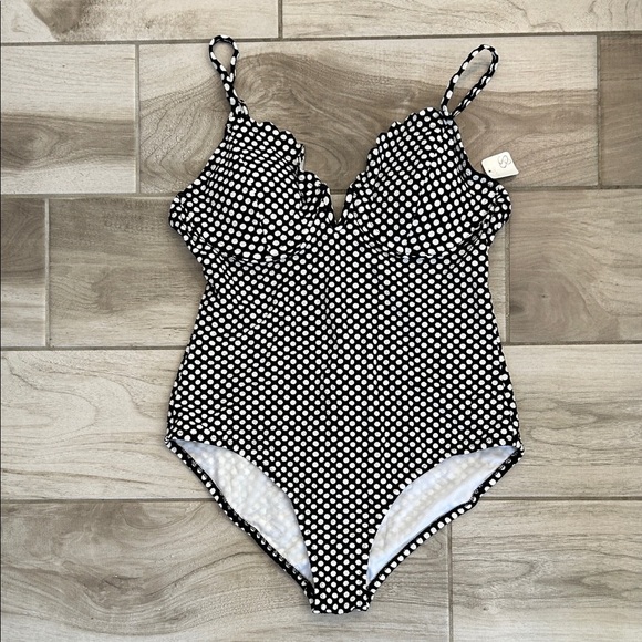 Jessica Simpson Black and White Polka Dot One-Piece Swimsuit - Picture 4 of 14